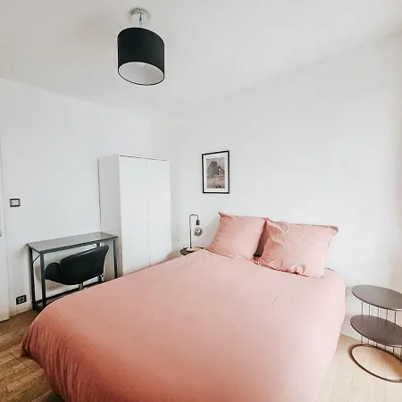 Lägenhet Stopover In - 3 Bedroom - Balcony