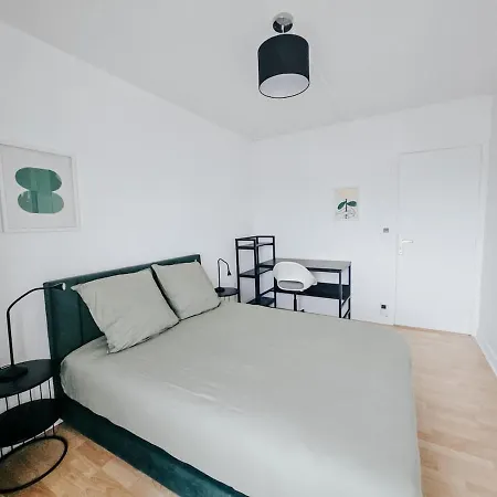 Stopover In - 3 Bedroom - Balcony Apartment Reims
