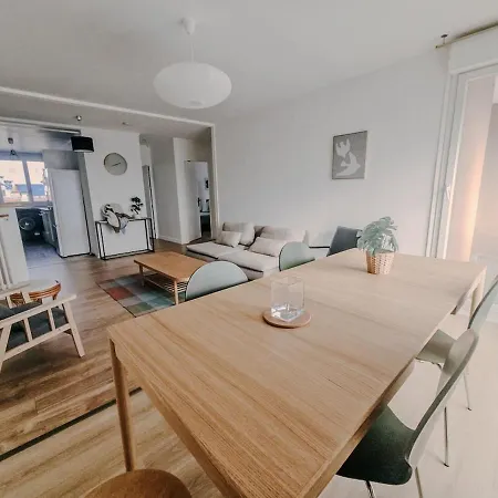Stopover In - 3 Bedroom - Balcony Apartment Reims