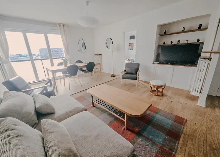 Stopover In - 3 Bedroom - Balcony Апартаменты Реймс