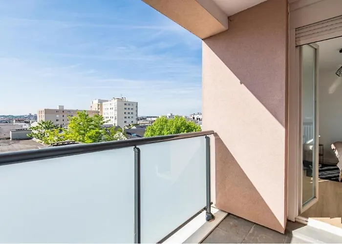 Апартаменты Stopover In - 3 Bedroom - Balcony *