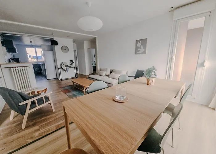 Stopover In - 3 Bedroom - Balcony Апартаменты Реймс